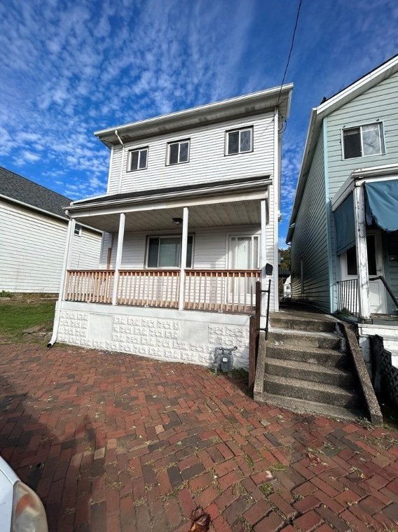 513 E Railroad Ave, Verona, PA 15147
