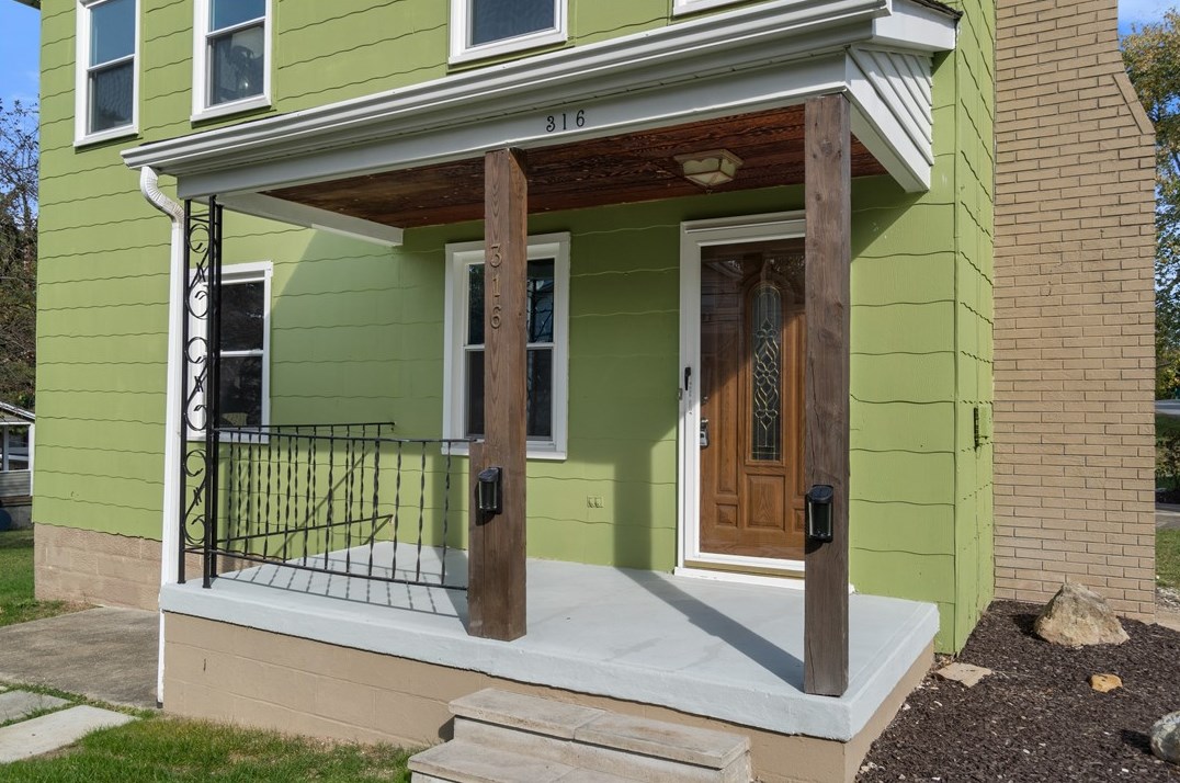 316 Meade St, Morgan, PA 15064-9734
