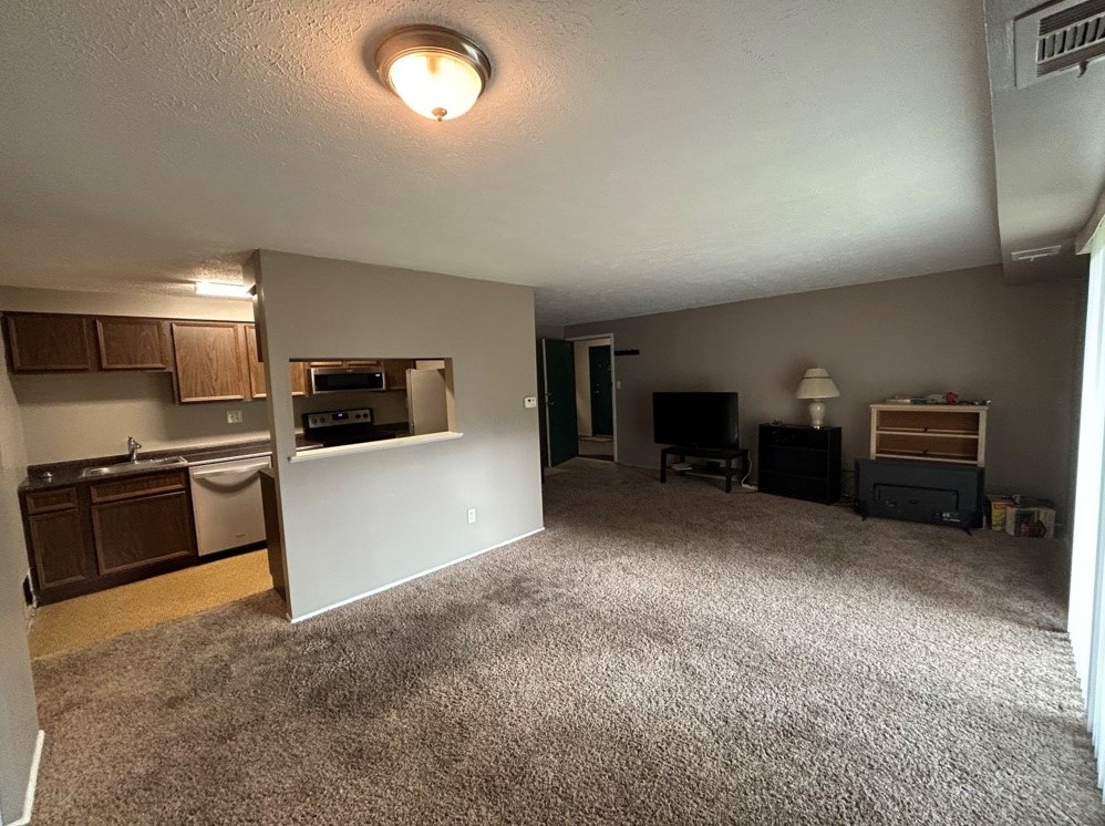 2463 Brook Ledge Rd #21b, Bridgeville, PA 15017
