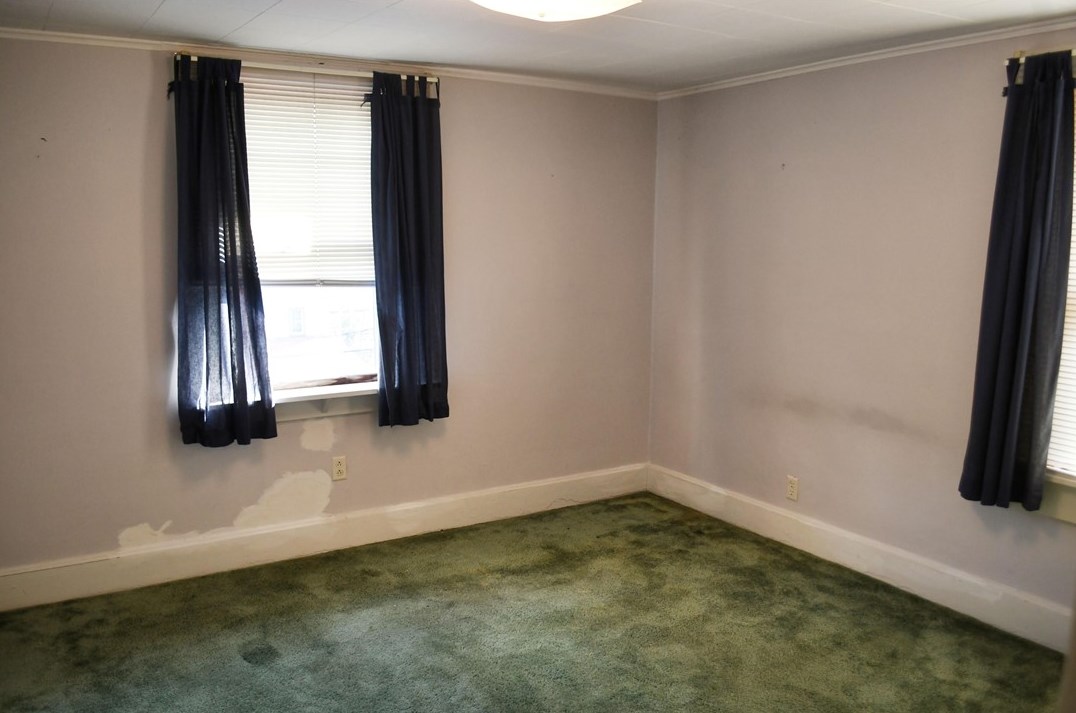 516 Ellwood Ave, Ellwood City PA  16117-1005 exterior