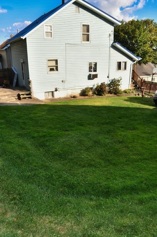 516 Ellwood Ave, Ellwood City PA  16117-1005 exterior
