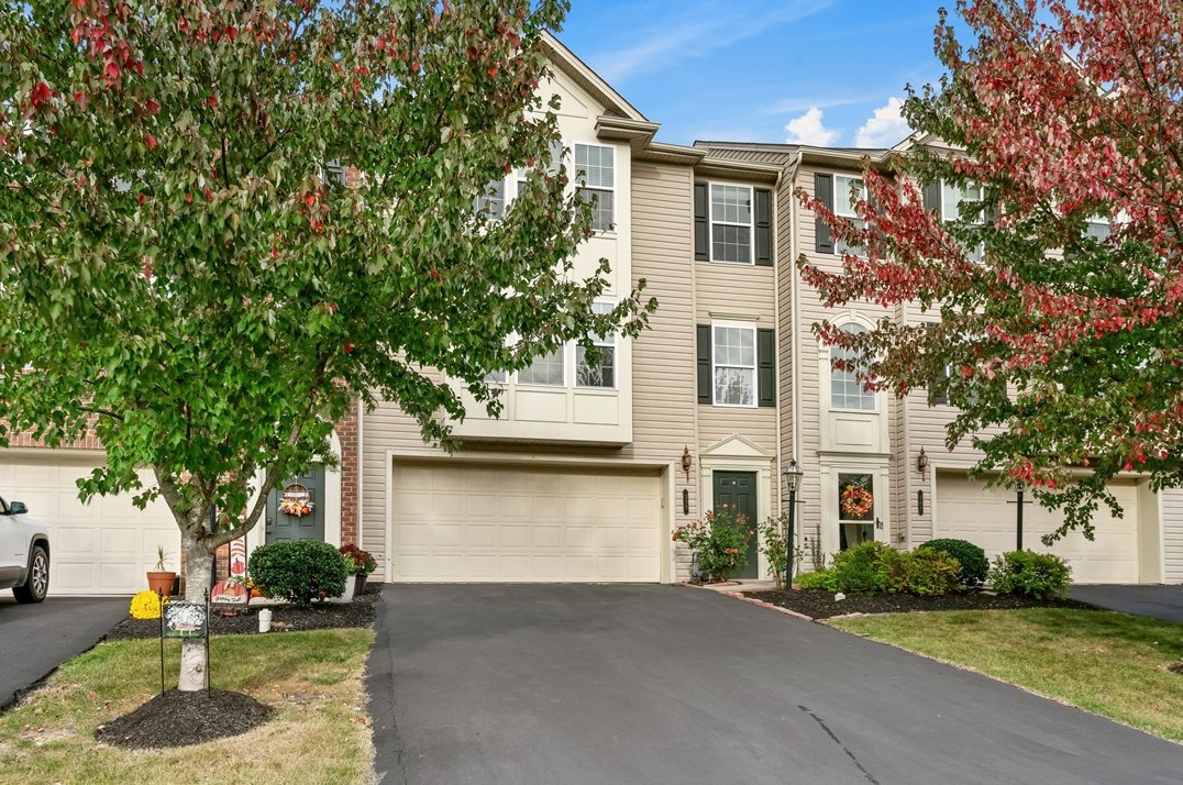 339 Maple Ridge Dr, Canonsburg, PA 15317
