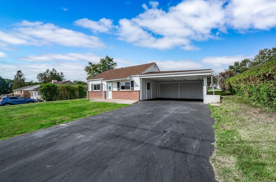 117 Delaware Dr, Butler, PA 16001