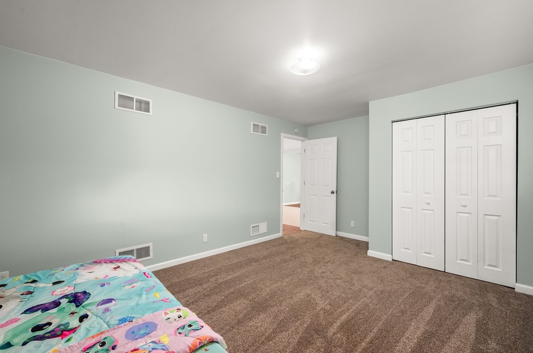 117 Delaware Dr, Butler PA  16001-7413 exterior