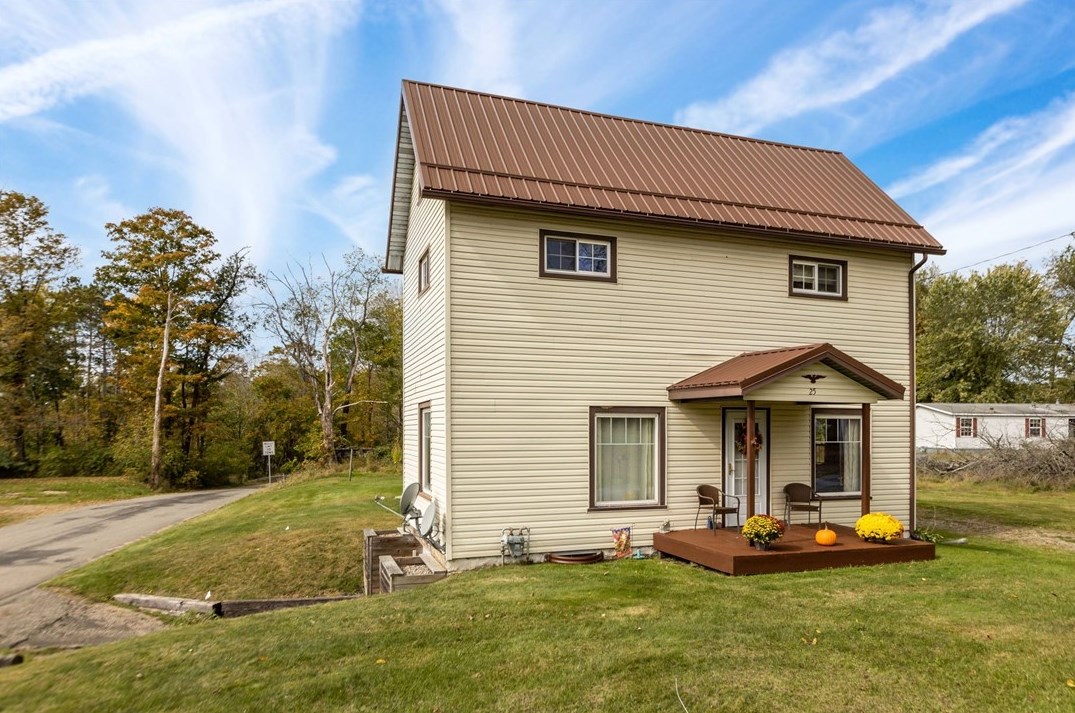 25 Loper Rd, Hadley, PA 16130-2517