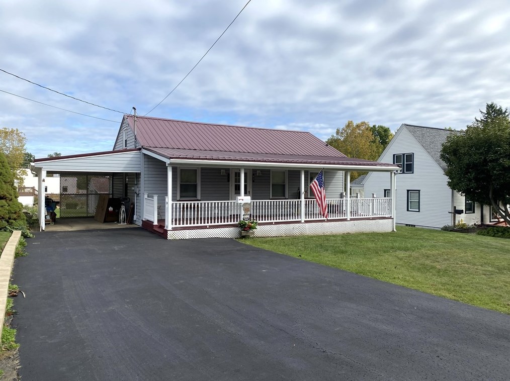 411 E Fairfield Ave, New Castle, PA 16105