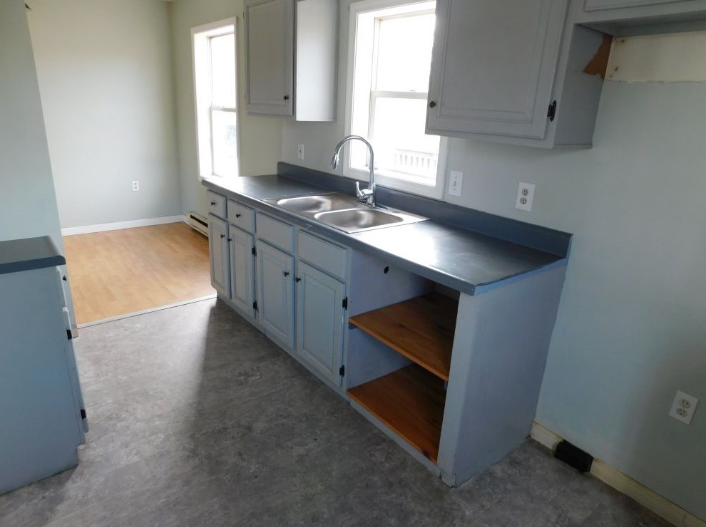 345 Old Ash Rd, Mercer, PA 16137-4219