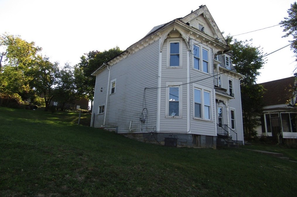 280 Locust Ave, Washington, PA 15301-4022