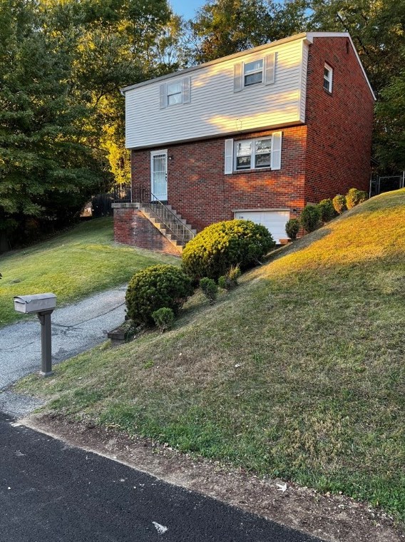 234 Golden Gate Dr, Verona, PA 15147