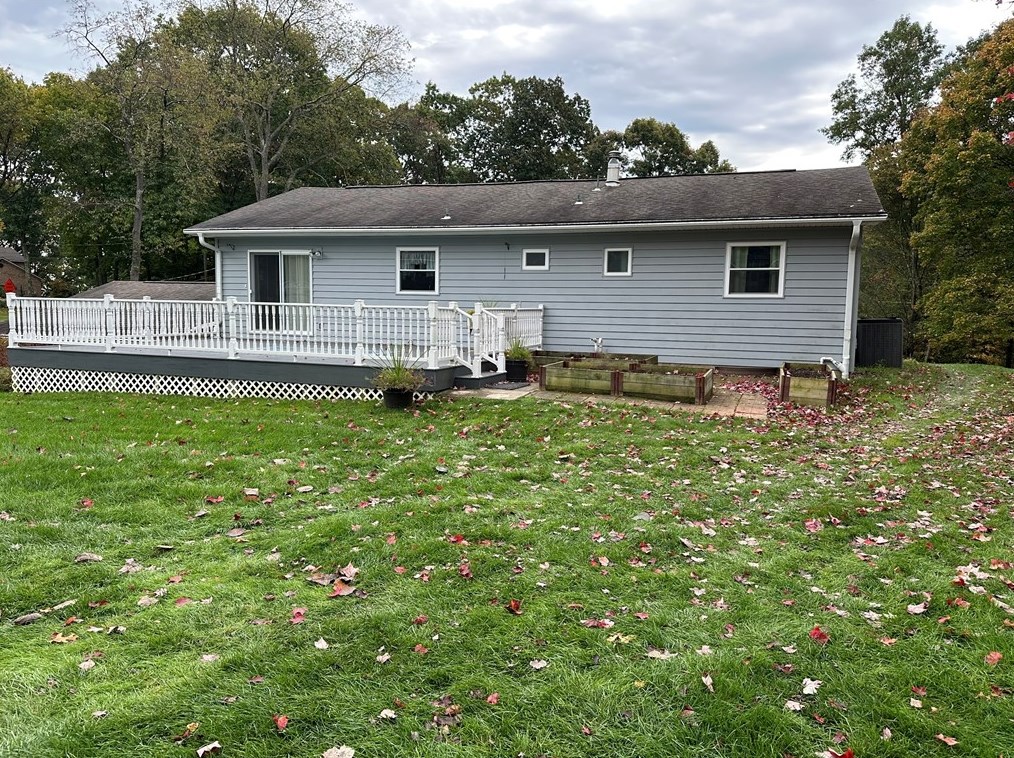 211 Cedar Dr, Kittanning, PA 16201-2017