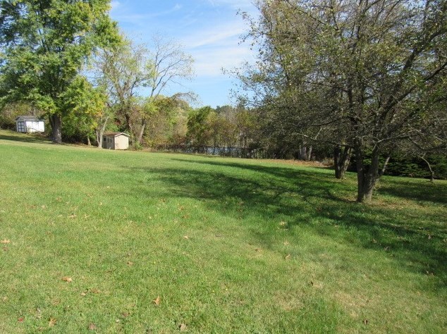 1236 Overlook Dr, Washington PA  15301-5836 exterior