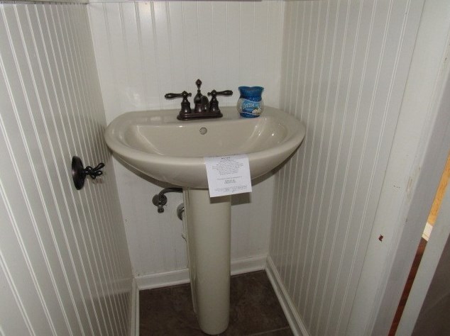 1236 Overlook Dr, Washington PA  15301-5836 exterior