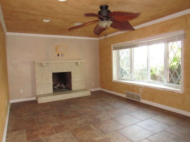 1236 Overlook Dr, Washington PA  15301-5836 exterior