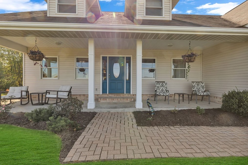 233 Tomlinson Run Church Rd, Georgetown, PA 15043