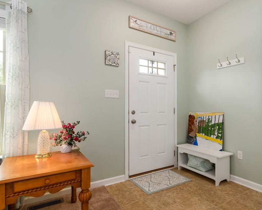 2002 Blackberry Ln, Valencia, PA 16059-2352