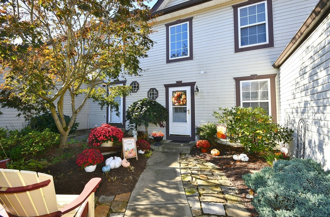 1442 Lexington Dr, Lawrence, PA 15055