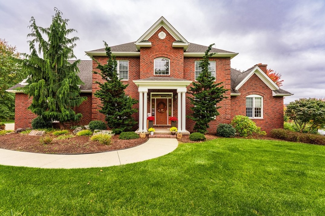 210 Concord St, Indiana, PA 15701-2401