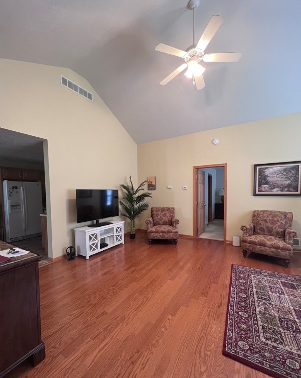 1116 Timberwood Dr, Beaver Falls, PA 15010