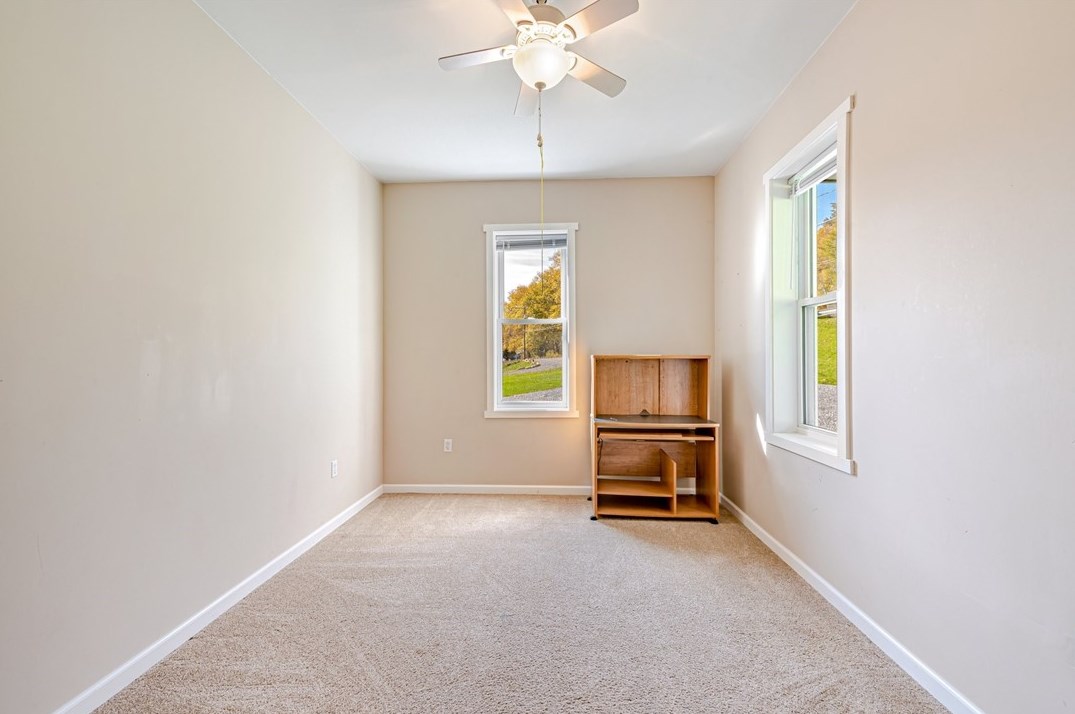 5322 Somerset Pike, Hollsopple PA  15935-7803 exterior