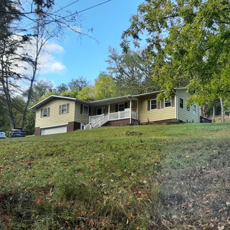 124 Panorama Dr, Washington, PA 15301-9751