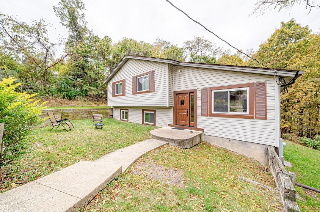 2028 Paintertown Rd, North Huntingdon, PA 15642