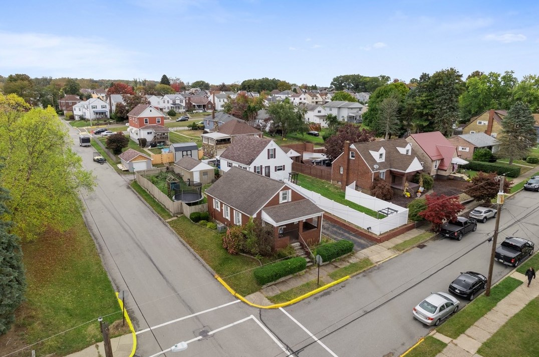 1101 Roup Ave, Brackenridge, PA 15014