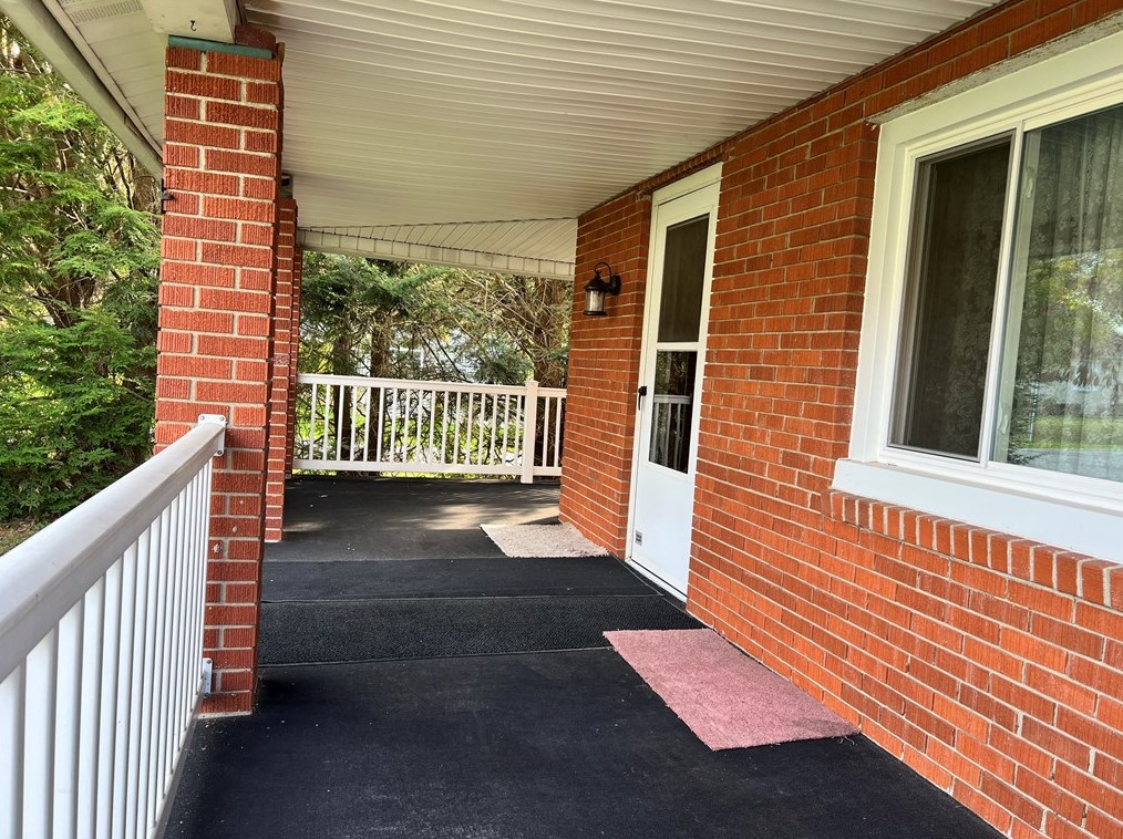 39 Templeton Ave, Greenville, PA 16125