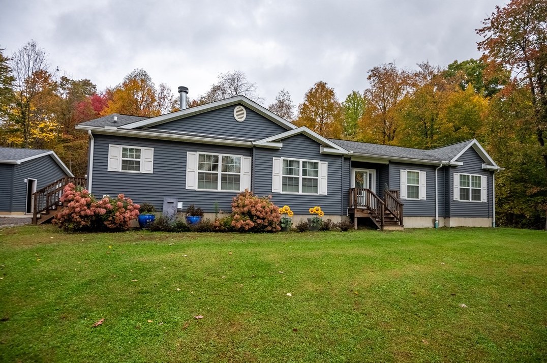 3549 Saranac Dr, Transfer, PA 16154