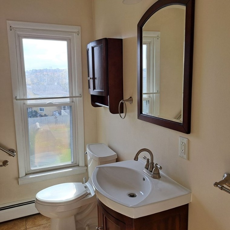 222 Stewart St, Butler PA  16001-4652 exterior