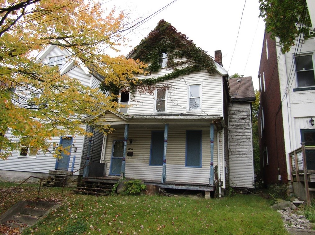851 Rebecca Ave, Pittsburgh, PA 15221