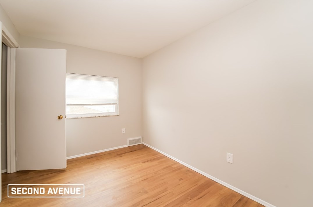 32 Rolling Hills Ave, North Huntingdon PA  15642-3221 exterior