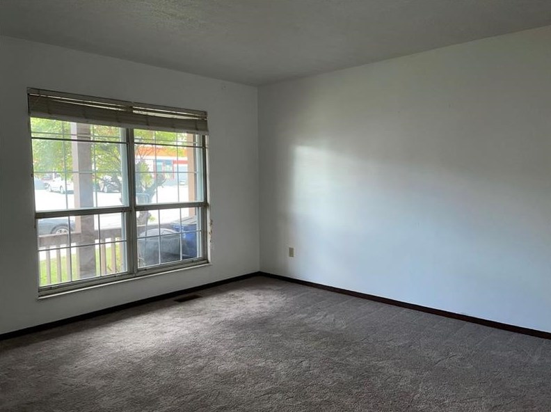 119 E Pike St, Canonsburg, PA 15317