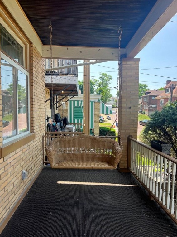 2745 Amman St, Pittsburgh, PA 15226