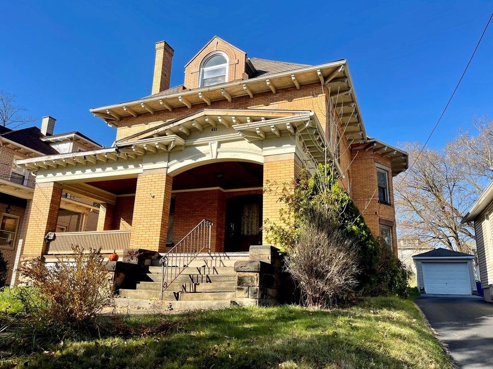 411 E Sheridan Ave, New Castle, PA 16105