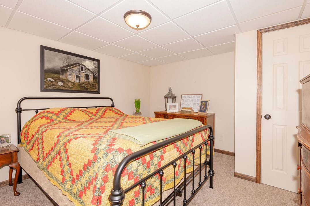 123 Shadyrest Rd, Ellwood City PA  16117-5519 exterior