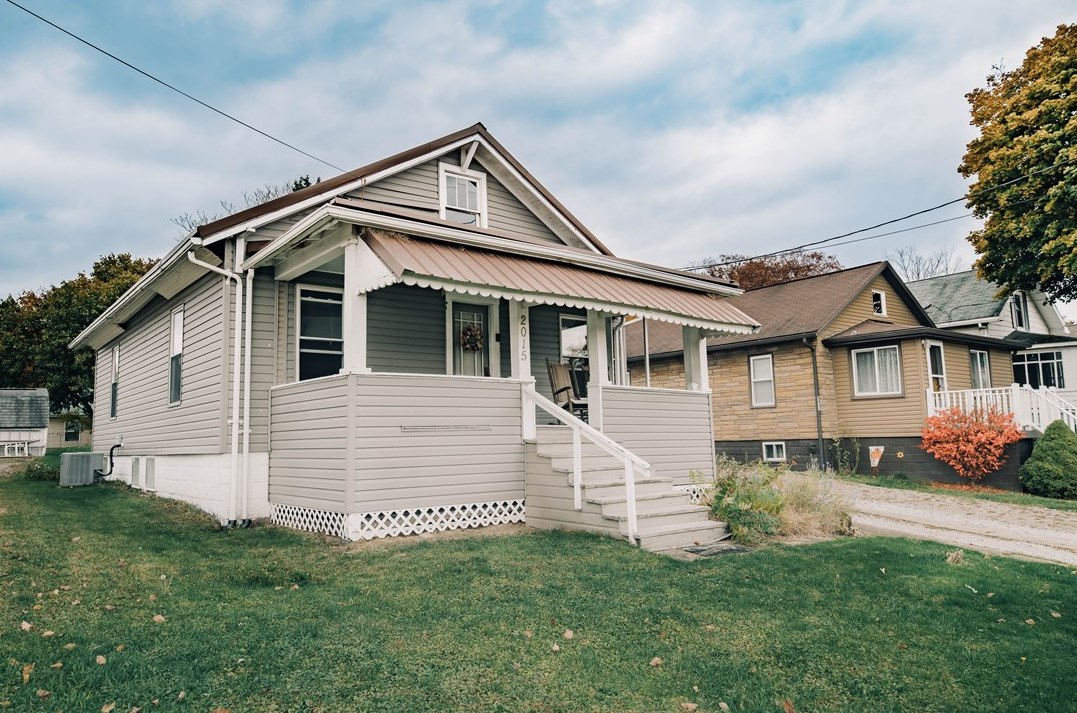 2015 Philadelphia St, Indiana, PA 15701