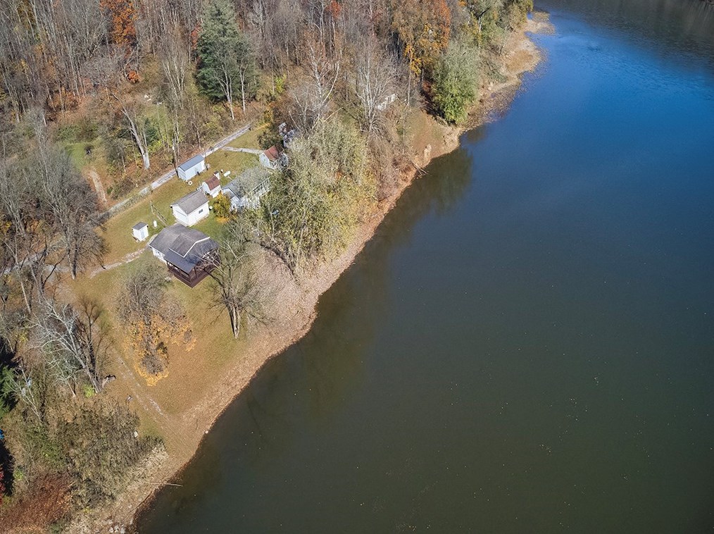 1698 Rockland Station Rd, Kennerdell, PA 16374