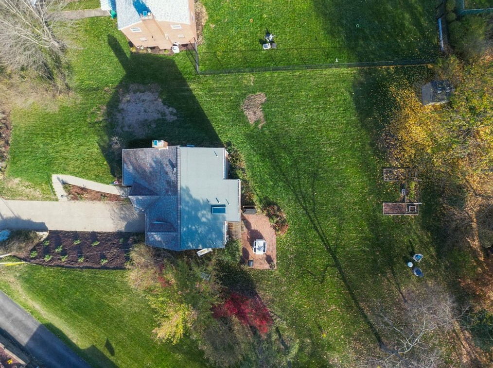 8982 Eastview Dr, Allison Park, PA 15101-2702