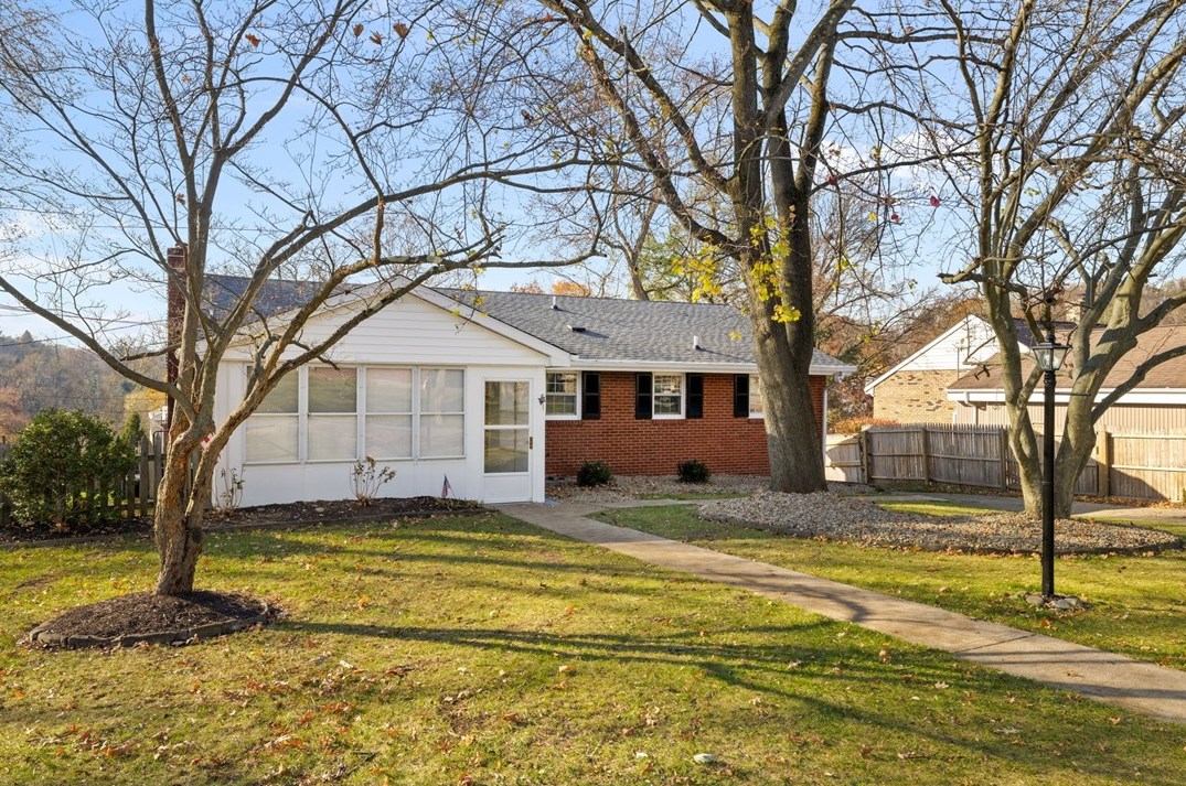 2601 Clare St, Glenshaw, PA 15116