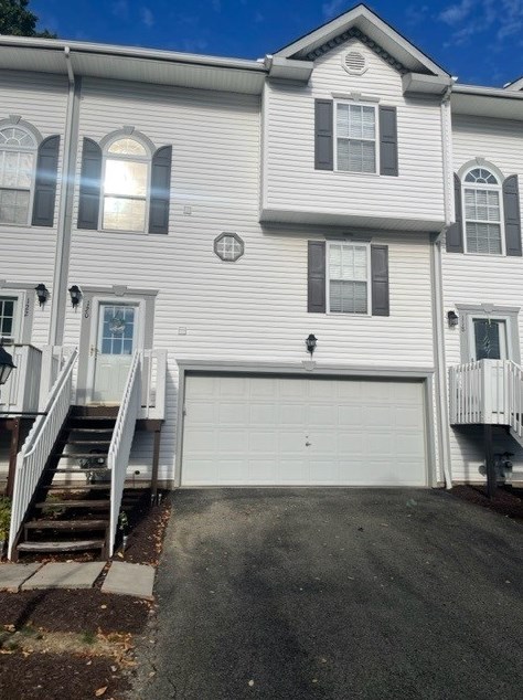 120 Mizpark Dr, Greensburg, PA 15601