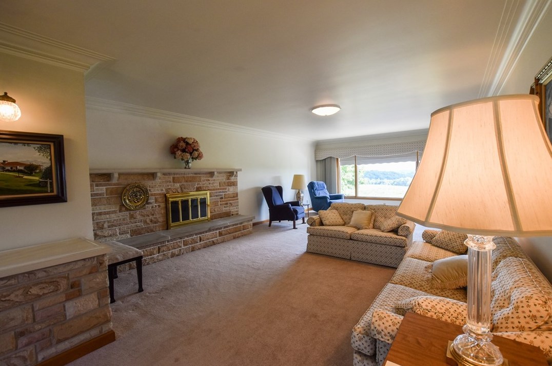 262 W Jefferson Rd, Butler, PA 16002