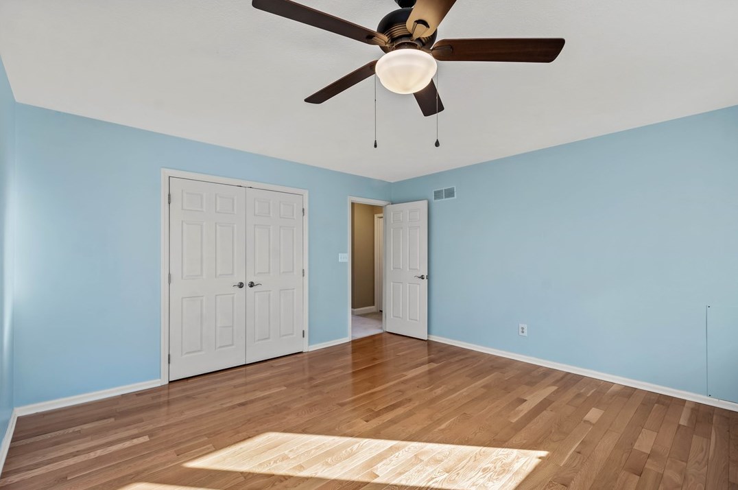 1614 Calico Ct, Bethel Park PA  15102-3110 exterior