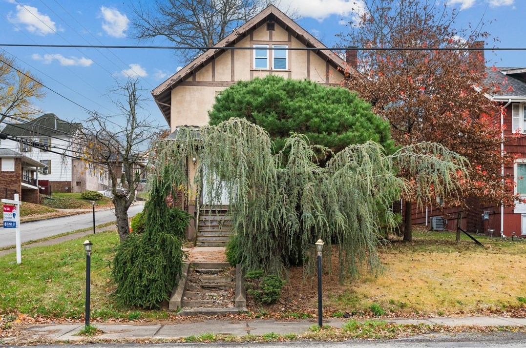 356 Locust Ave, Washington PA 15301-9730 exterior