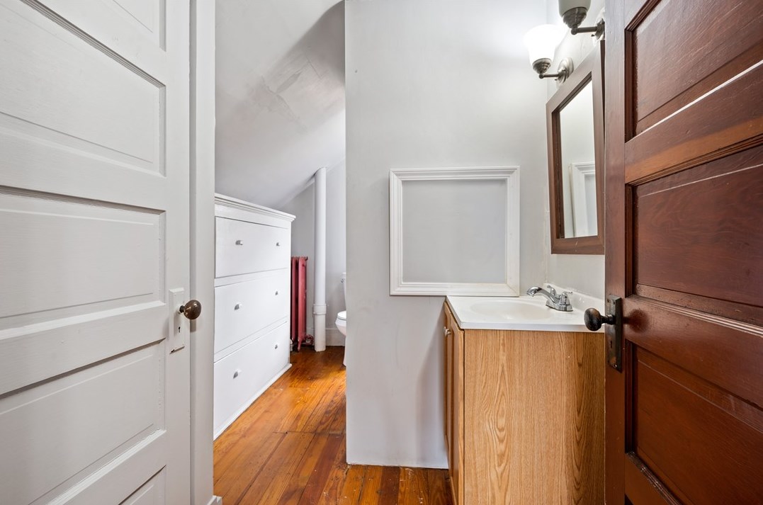 356 Locust Ave, Washington PA 15301-9730 exterior