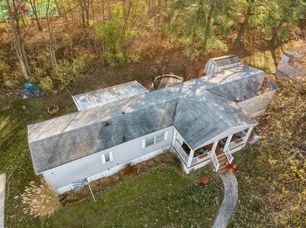 9 Williamsburg Ct, Imperial, PA 15126