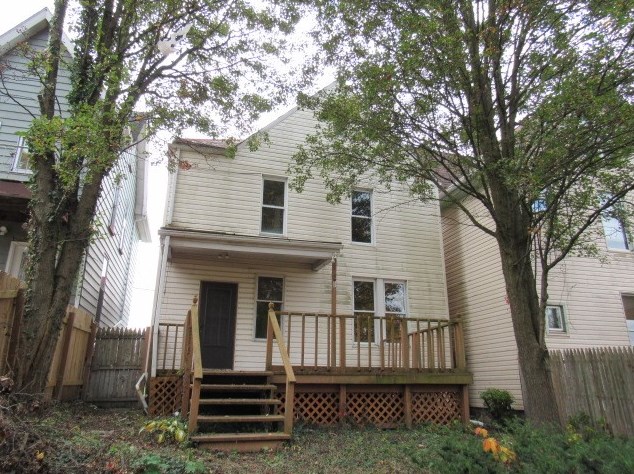 157 Frothingham Ave, Jeannette, PA 15644