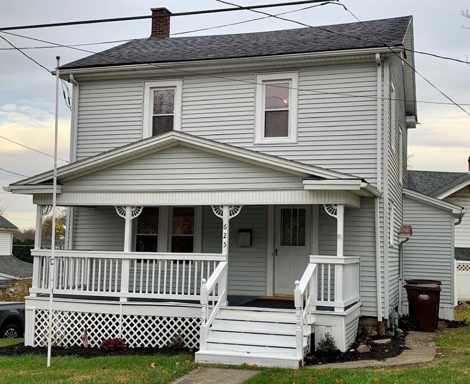 625 Barmore Ave, Grove City, PA 16127