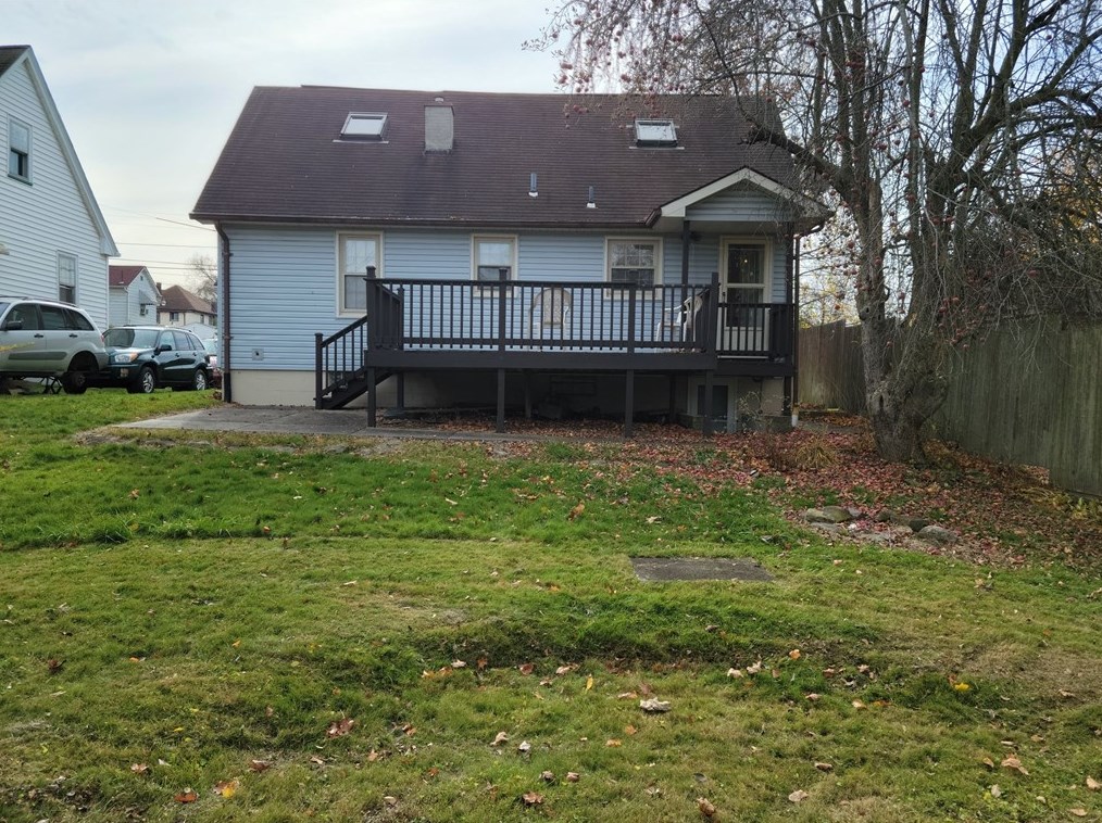 1208 Webster St, Hermitage, PA 16121