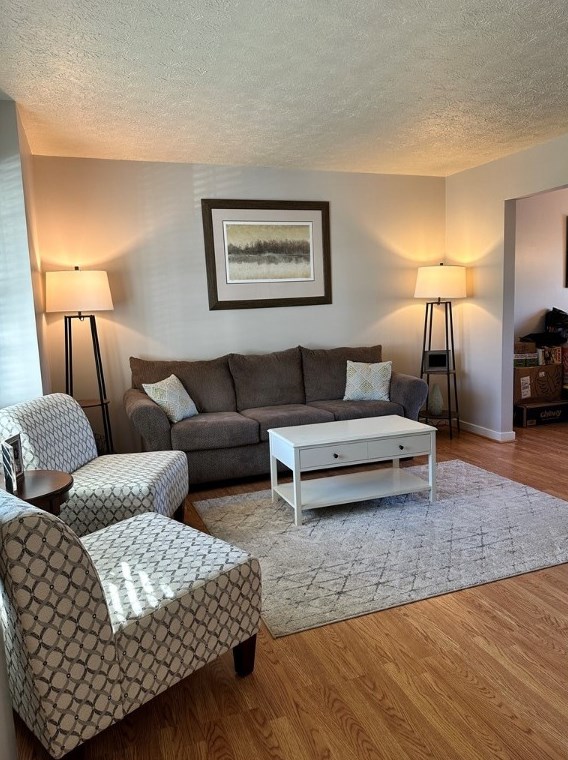19 Zelie Dr, Zelienople, PA 16063