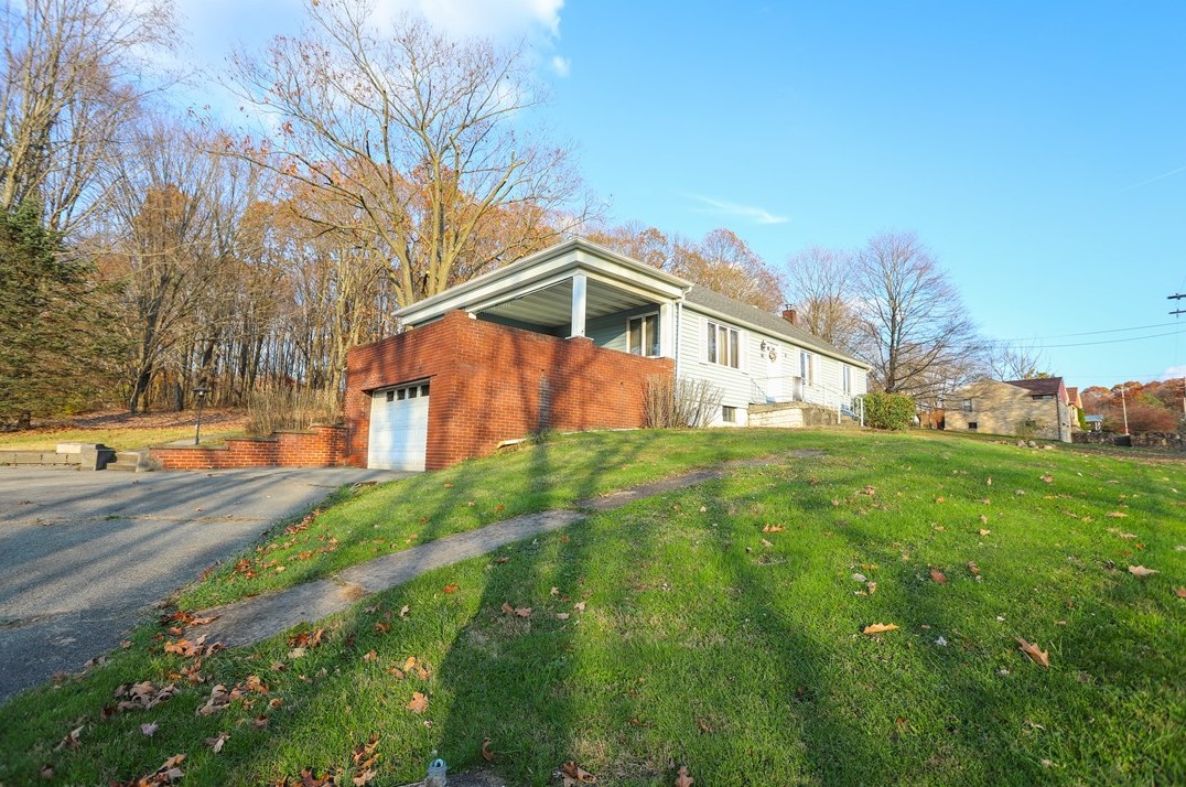 539 Seward St, Seward, PA 15954